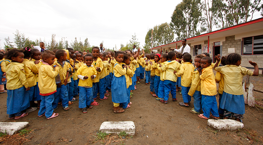 Binnenplaats Afriflora Sher school | Onderwijs