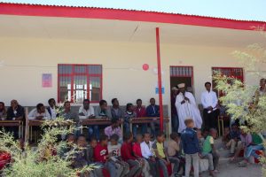 koka public school, Afriflora, Dillewijn Zwapak, Welkoop Rijnsburg, FloraLife en Manuchar steunen Koka public school