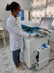 PFSA, Nieuwe lab-machine geschonken aan Sher Ethiopia Ziekenhuis door PFSA